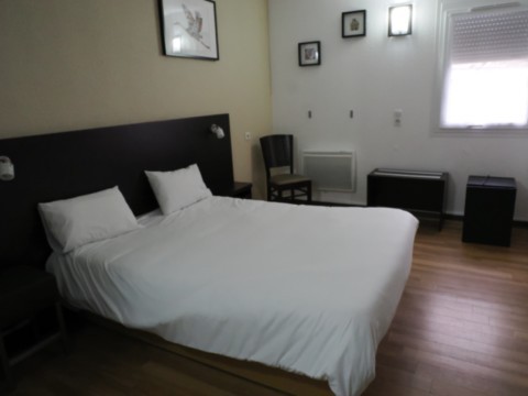 1 double bed PRM Room